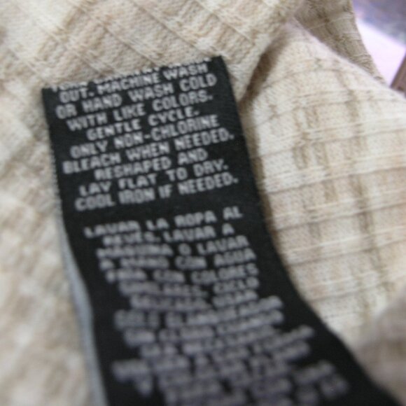 Zac & Rachel Long Sleeve V Neck knit top  size Small shades of cream and tan - Picture 13 of 13